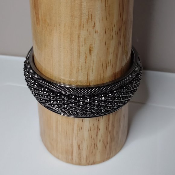 8.5 Inch Black Metal Bangle - Picture 6 of 9